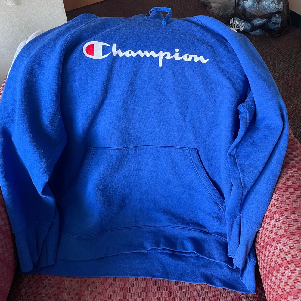 Champion sweatshirt for men or women been wore but in good condition